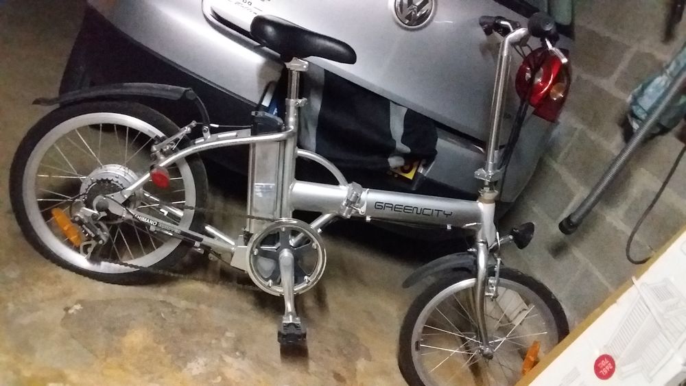 2 V&eacute;los (1homme, 1 femme.) Vélos