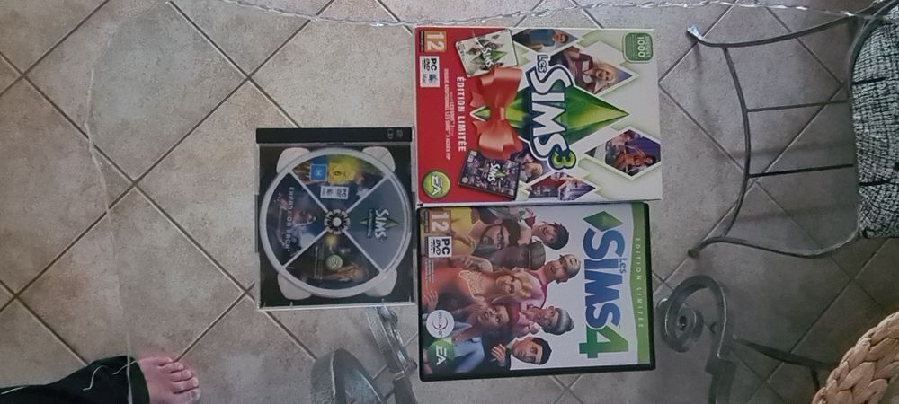 jeux sims 3 et 4 Consoles et jeux vidos