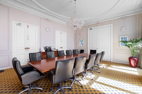 Acc&egrave;s tout compris &agrave; un espace de travail professionnel pour 4 personnes &agrave; Paris, Signature, Georges V Bassano  2599 75008 Paris