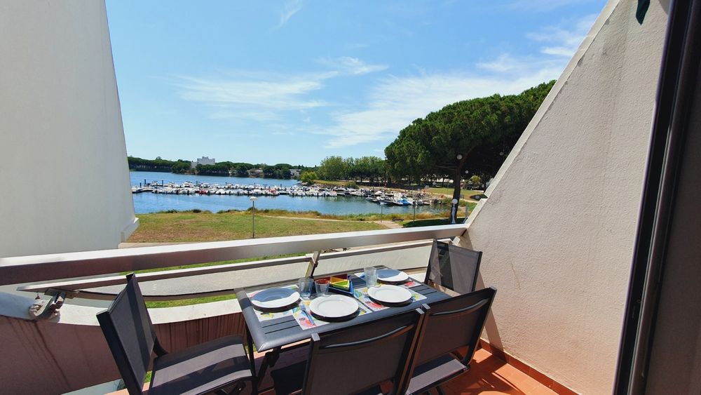 Vente Appartement Superbe T2 avec vue sur lac et parking privatif! La grande-motte