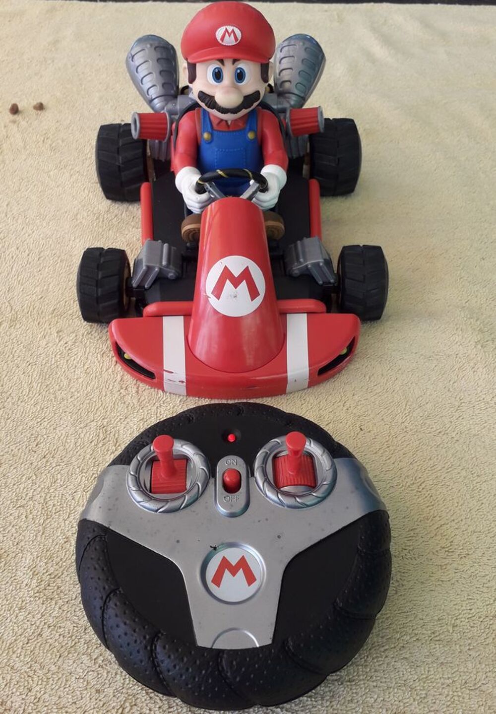 Mario Bros en Kart t&eacute;l&eacute;command&eacute; Jeux / jouets