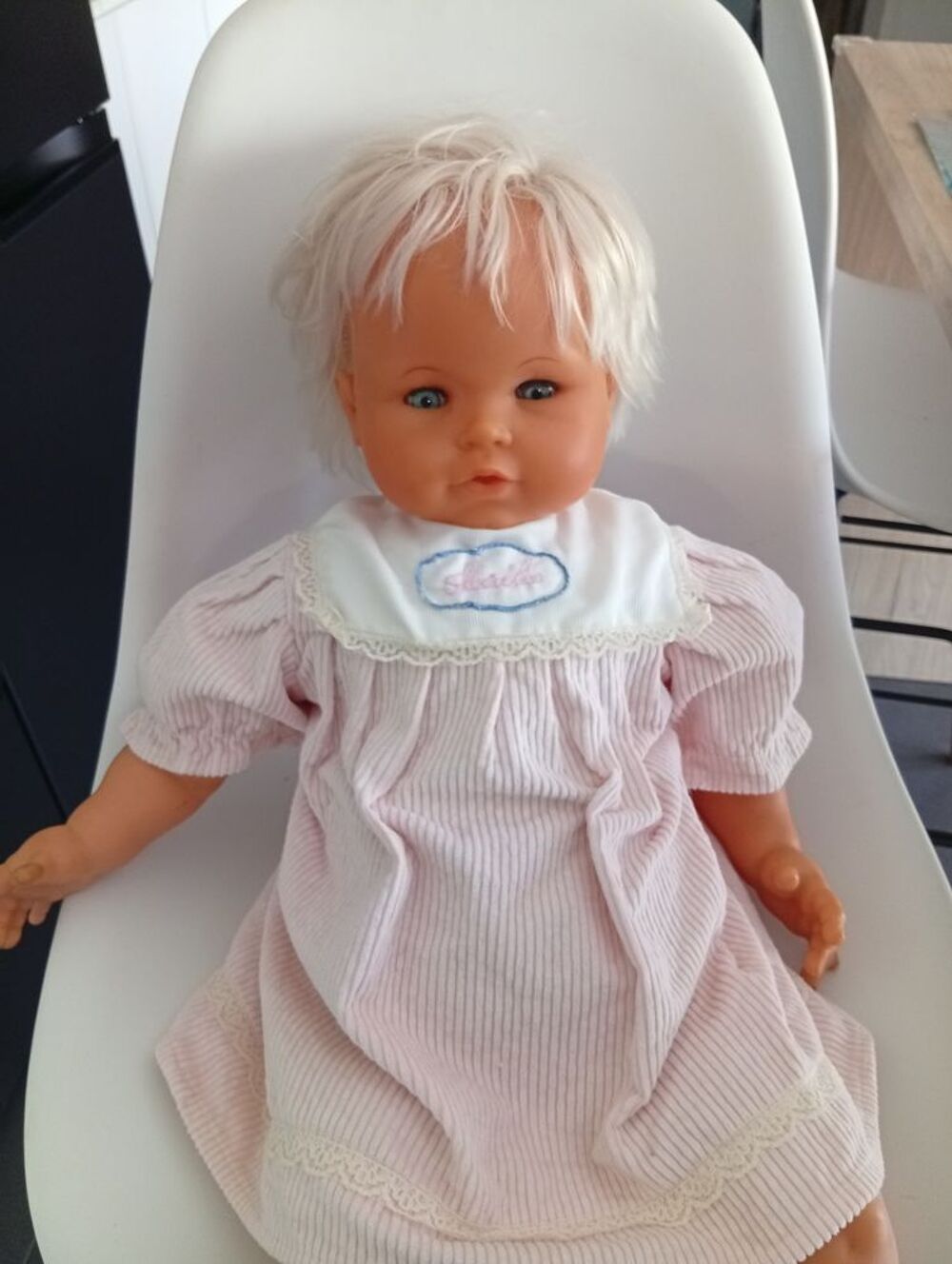 Lot de 5 poup&eacute;es Bella 