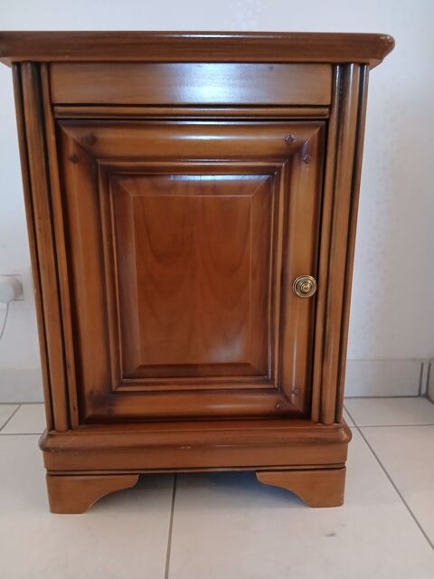 table de nuit  35 Haguenau (67)