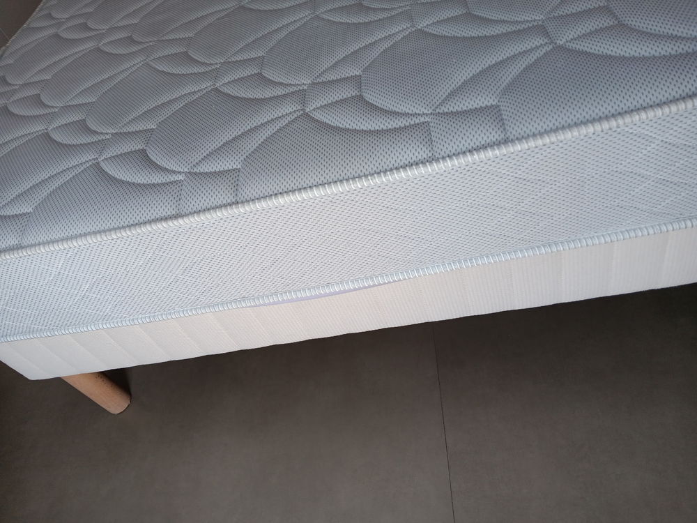 Matelas Bultex 140cm x 190cm Meubles