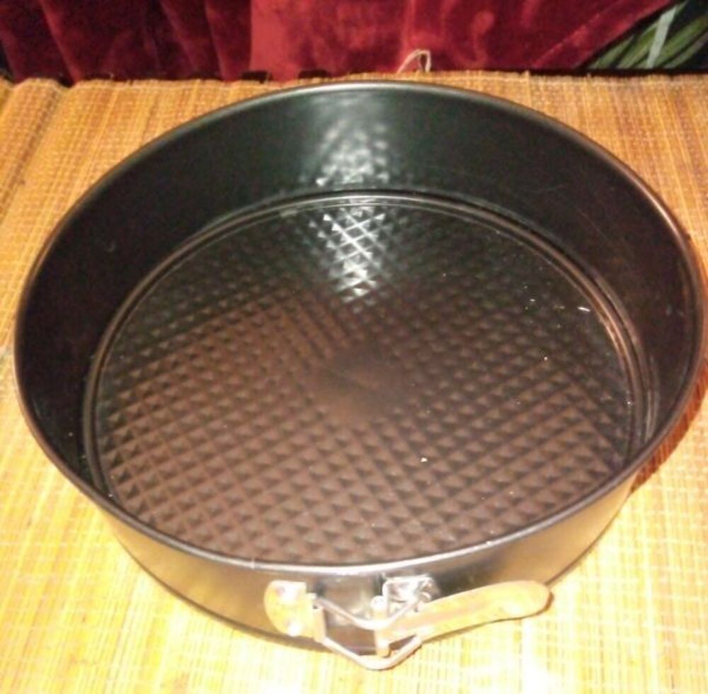 moule &agrave; manquer 26 cm Cuisine
