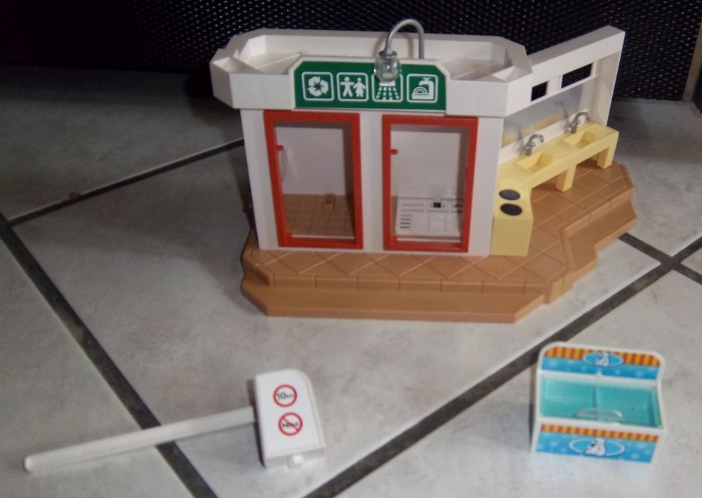 Playmobil lavabo douche camping Jeux / jouets