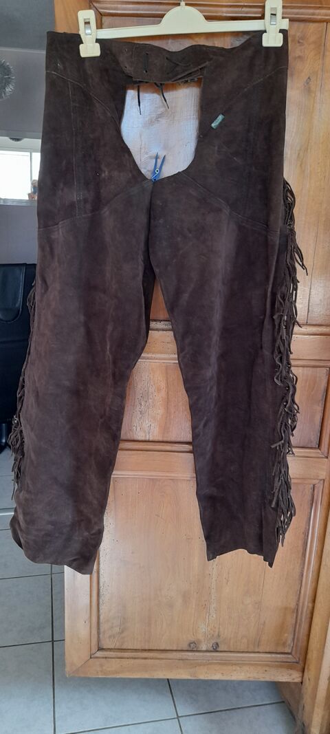 CHAPS WESTERN A FRANGES 90 Sorgues (84)