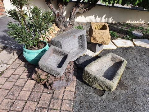JARDIN  et  AUTRES - ORNEMENTAL
BACS - AUGES - ANTIQUITÉS 120 Blanzat (63)