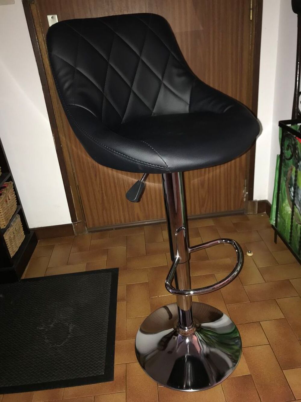 4 fauteuils haut pivotant semili cuir noir Meubles