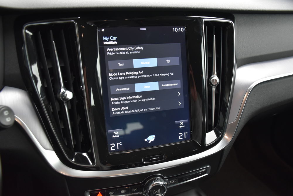 V60 D3 AdBlue 150 ch Geartronic 8 Momentum 2019 occasion 56300 Pontivy