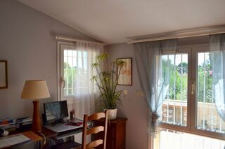  Villa à vendre 6 pièces 146 m²