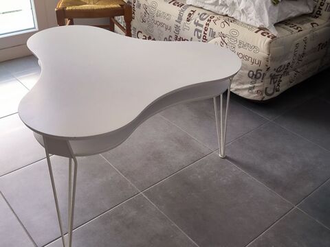 Table basse blanche a double plateau  30 Frontignan (34)