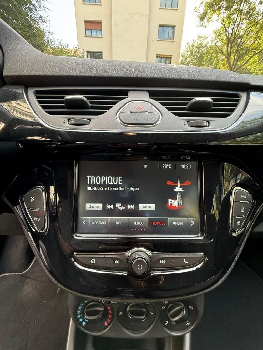 Corsa 1.4 - 100 Twinport 111 2018 occasion 75016 Paris