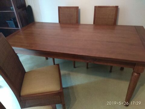 Table � rallonges en bois style exotique , + 4 chaises 400 Montolivet (77)