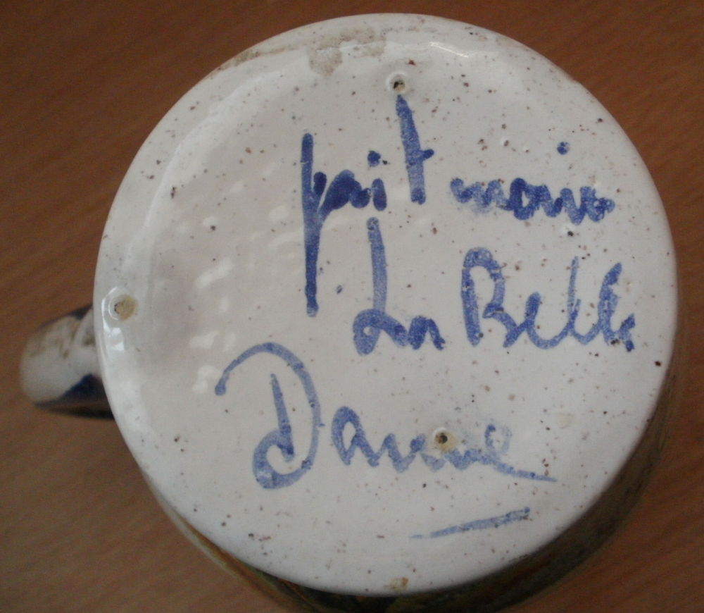 POTERIE, pot, pichet fait main sign&eacute; "LA BELLE DAME" Cuisine