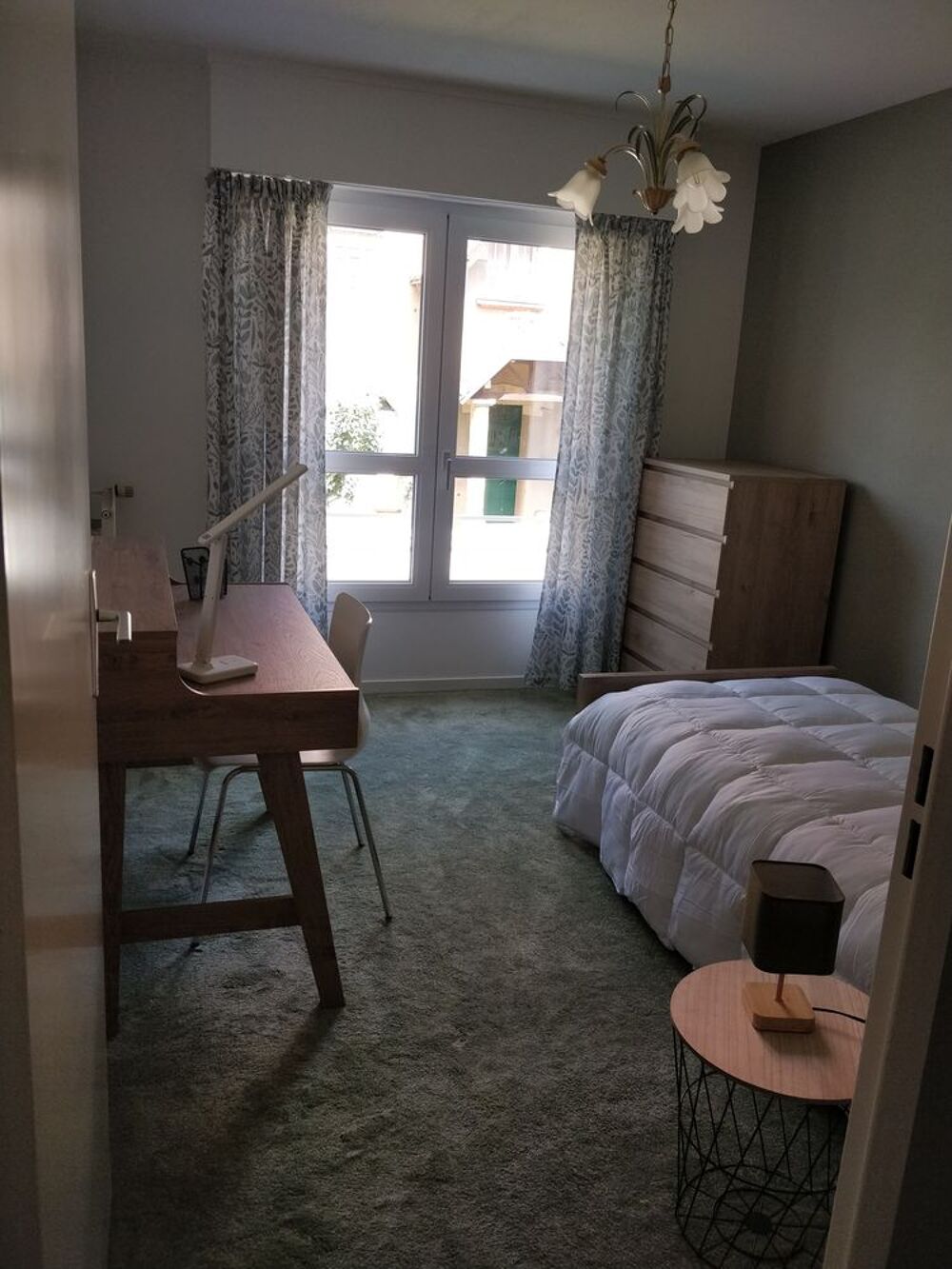 Location Appartement CHARMANTE COLOCATION MEUBLEE de trois pièces Angers