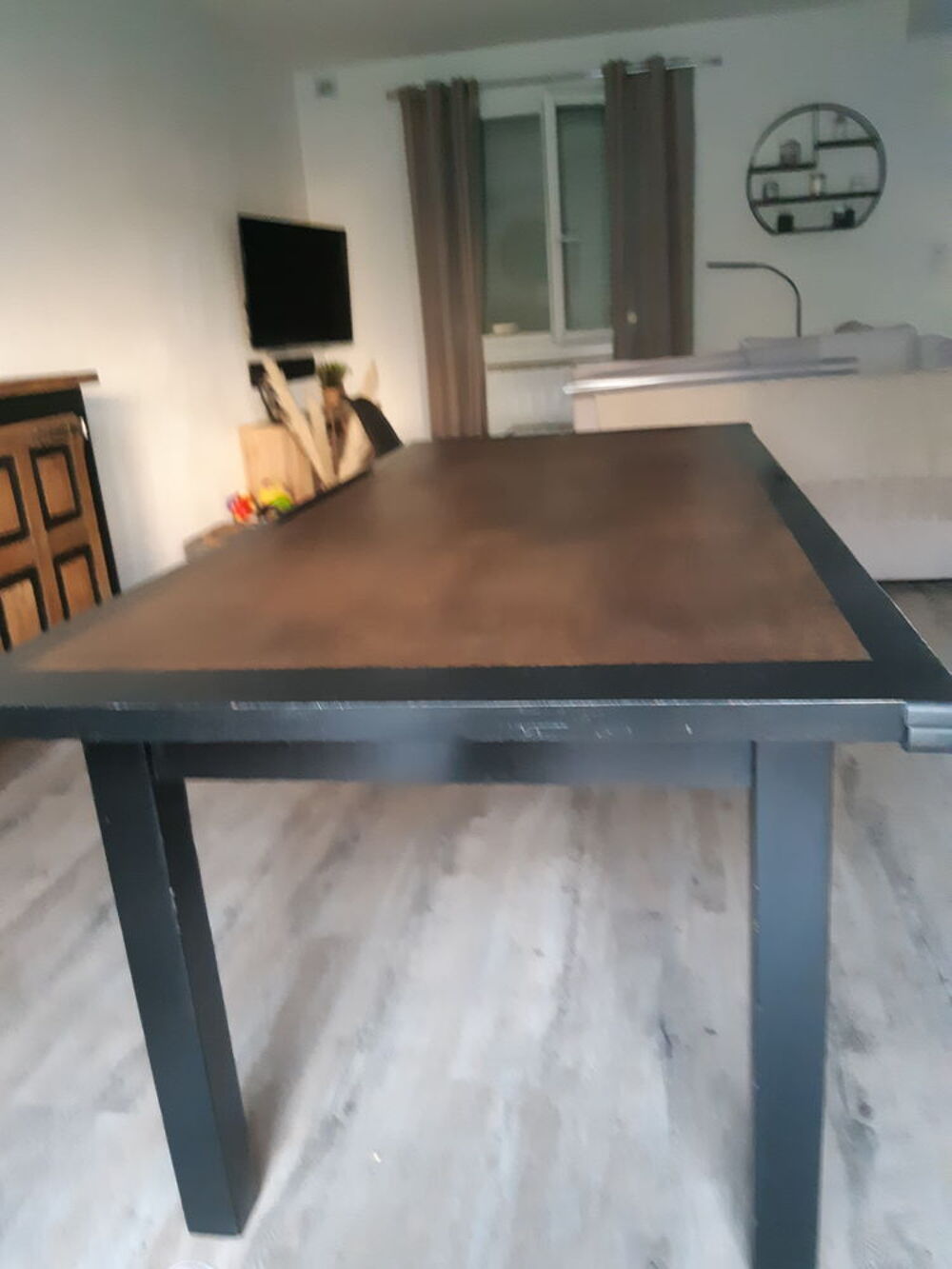 BAHUT + TABLE EN CH&Euml;NE Meubles