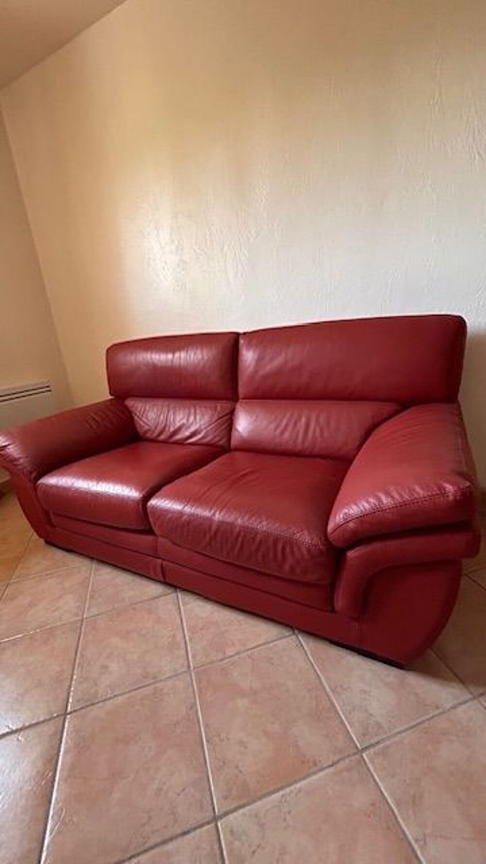 canap&eacute; cuir rouge Meubles