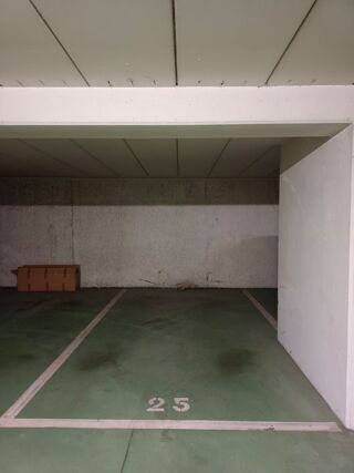  Parking / Garage  louer 13 m