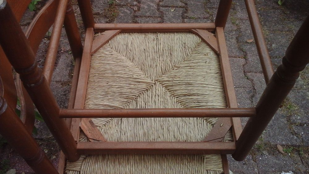Chaises en bois et paille Meubles