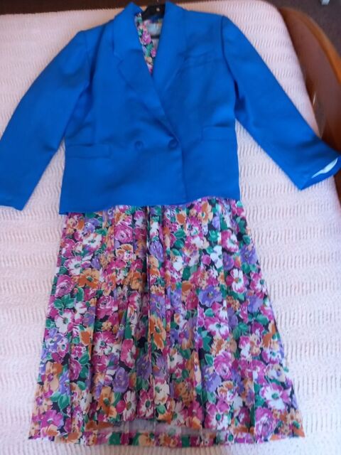 Ensemble veste robe 15 Ivry-sur-Seine (94)