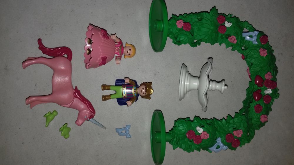  "Deux ENFANTS PRINCIERS " AVEC LICORNE de PLAYMOBIL Jeux / jouets