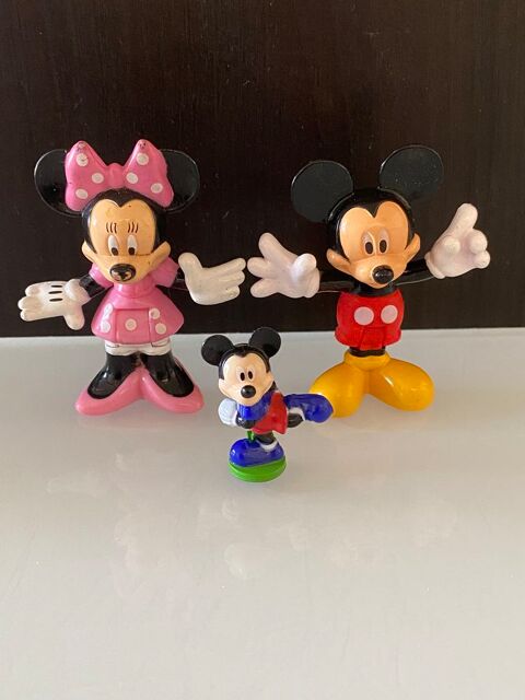 Mickey-Minnie et le petit 5 Sceaux (92)