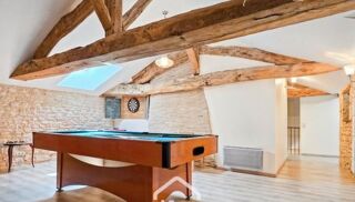  Maison à louer 9 pièces 200 m²