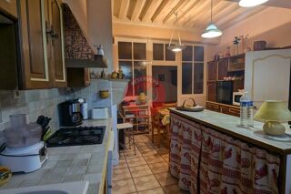 Immeuble à vendre 12 pièces 276 m²