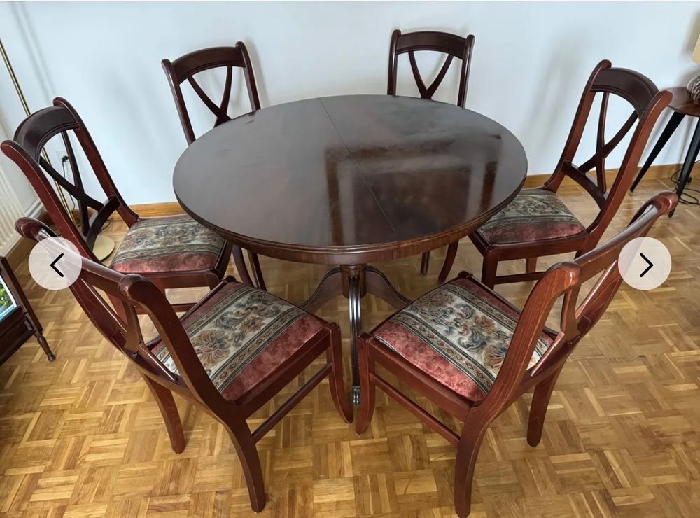 Table ronde et chaisses Meubles