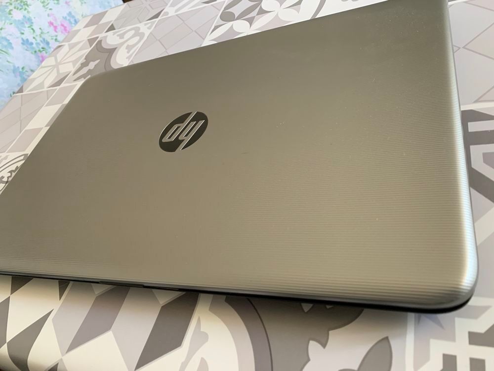 Pc portable hp 17-x054nf Matériel informatique