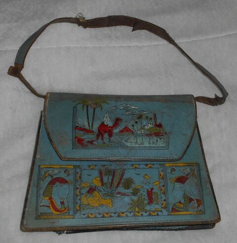 sacoche cuir ancienne (Egypte)   15 Ervy-le-Chtel (10)