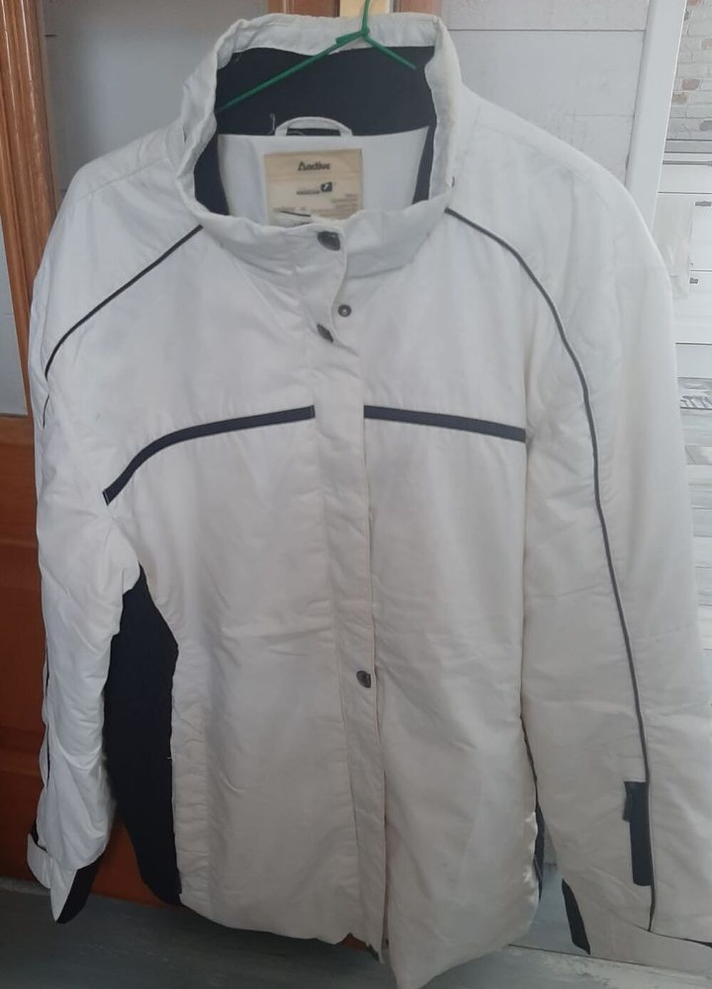 ANORAK SKI BLANC ET BLEU MARINE Vêtements