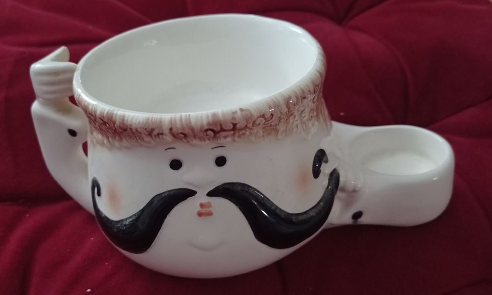Support savon blaireau rasoir en porcelaine. Décoration