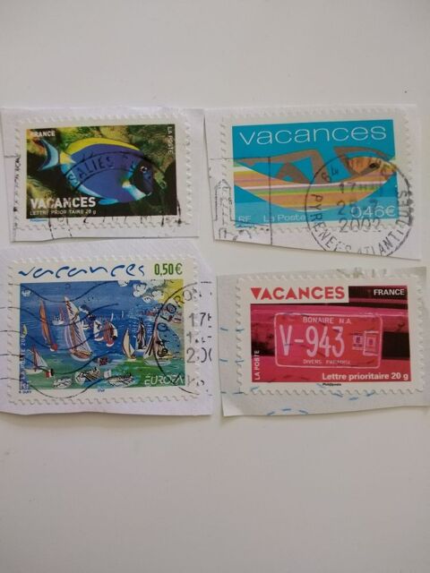 Lot de 4 timbres collection  Vacances  2 Baignes-Sainte-Radegonde (16)