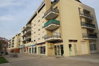  Parking / Garage � louer 13 m� Craponne