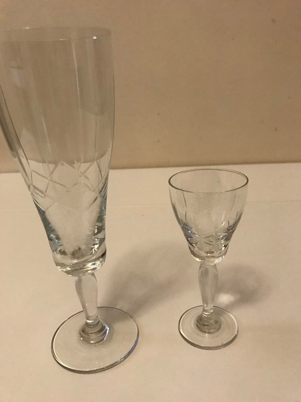 60 verres &agrave; pied Cristallin Décoration