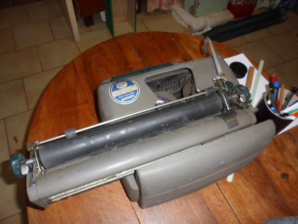 Machine &agrave; &eacute;crire 