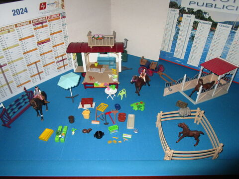 lot c5w77   roulotte +accessoires schleich 35 Villepinte (93)