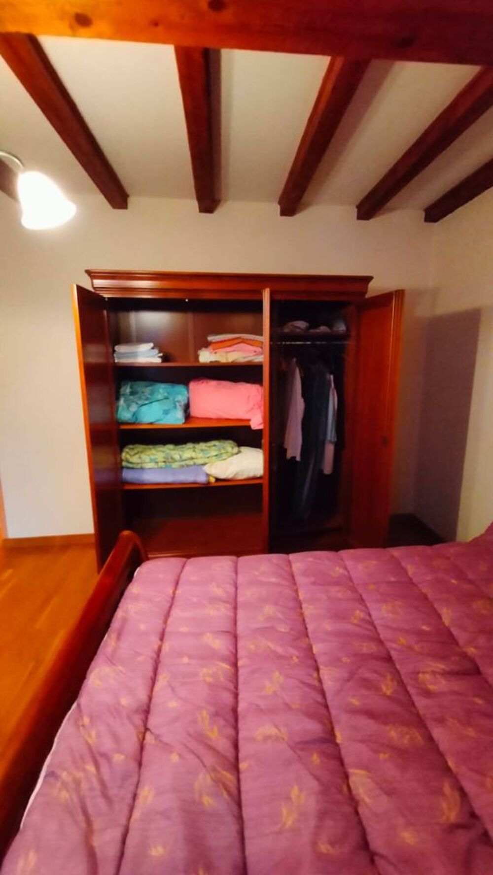 Meubles anciens en bois pour chambre Meubles