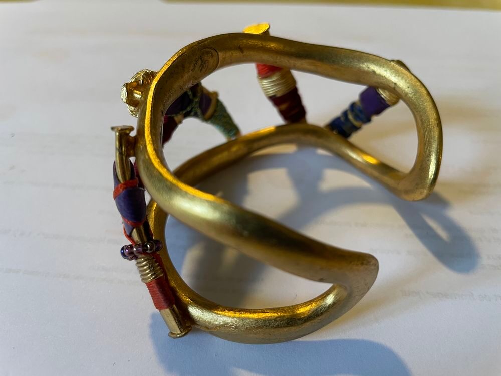 Bracelet branche rigide dor&eacute;Passementerie multicoloreLACROIX Bijoux et montres