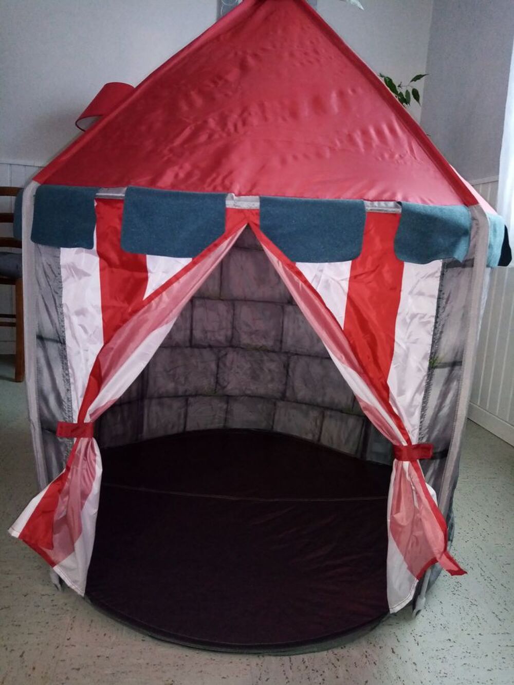 Tente Chevalier IKEA en TBE Jeux / jouets