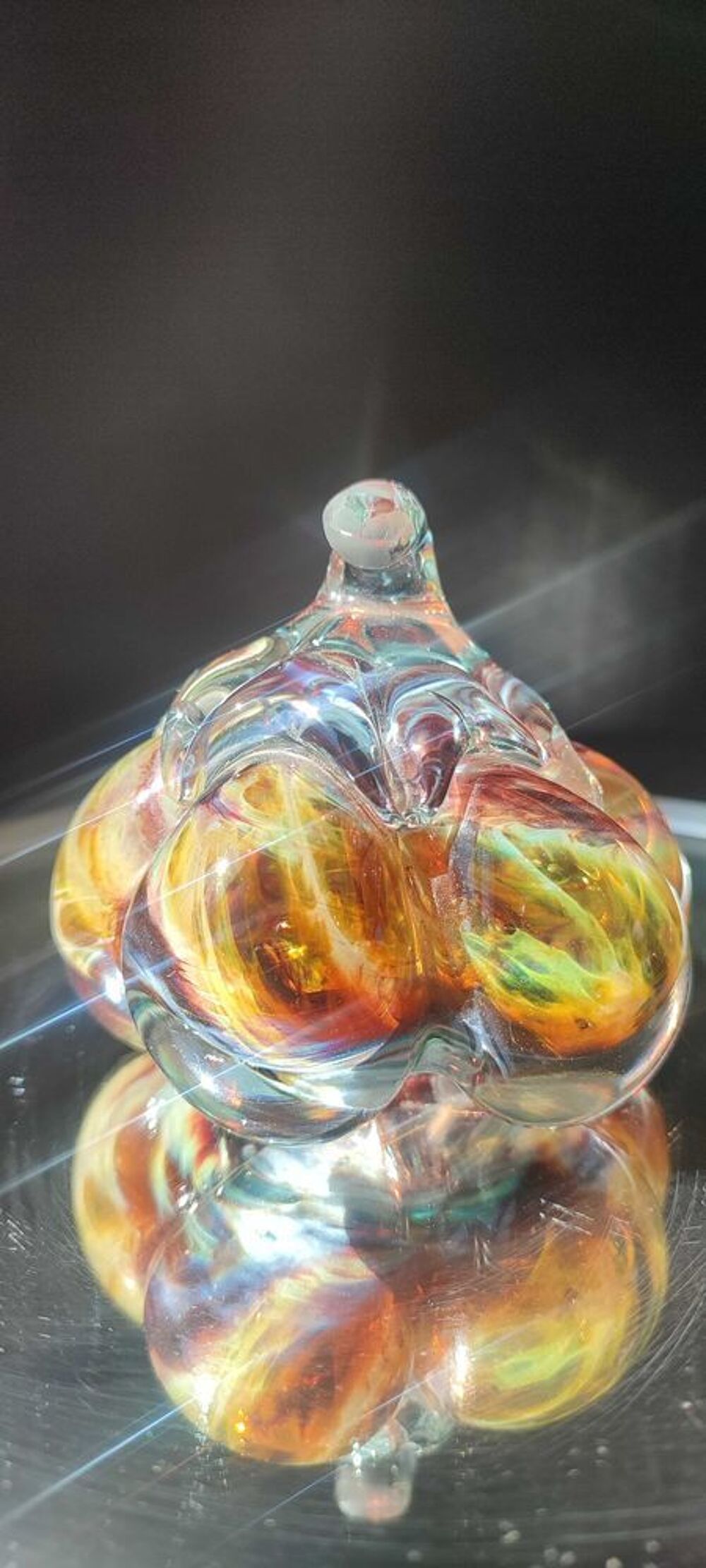 Citrouille en verre souffl&eacute; sign&eacute;e Loup Guittet 