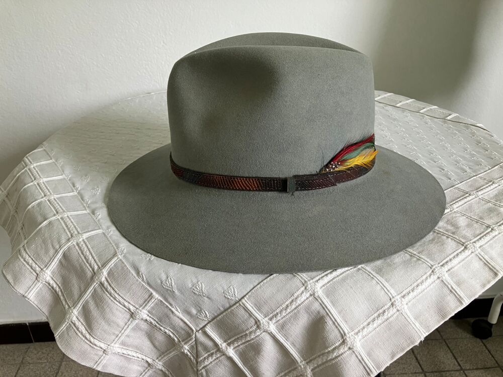 chapeaux feutre Akubra ( Australie) et Stetson ( US) Vtements
