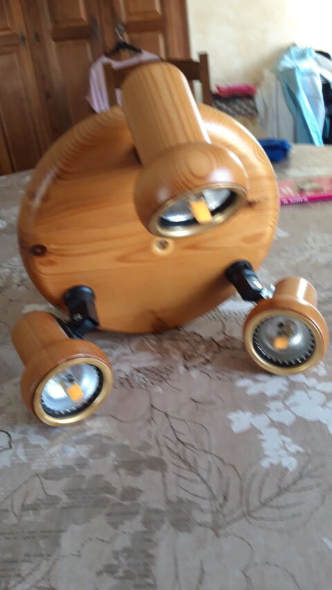 Luminaire trois leds 15 Villenave-d'Ornon (33)