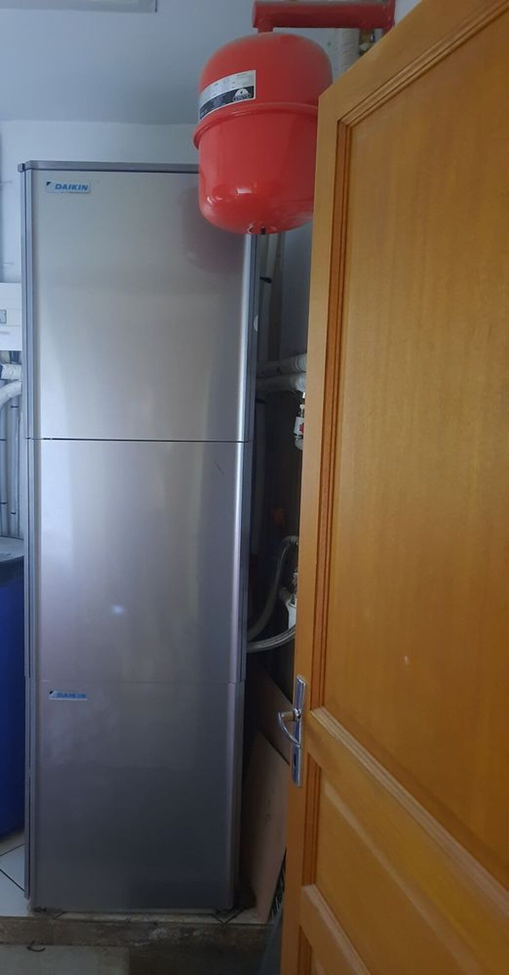POMPE A CHALEUR DAIKIN AIR-EAU POUR PIECES DETACHEES
Bricolage