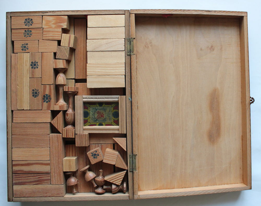Jeu de construction ancien architecture fran&ccedil;aise 
JFL Paris Jeux / jouets
