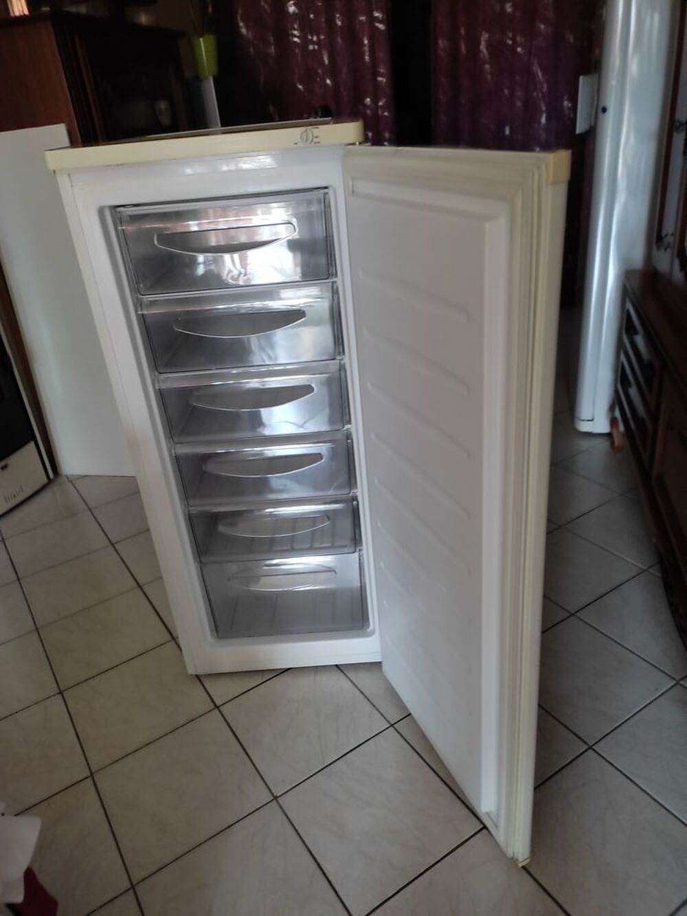 CONGELATEUR ARMOIRE Electroménager