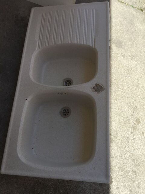 evier en gr�s 2bac 120x60.  Prix 10� 10 Dordives (45)