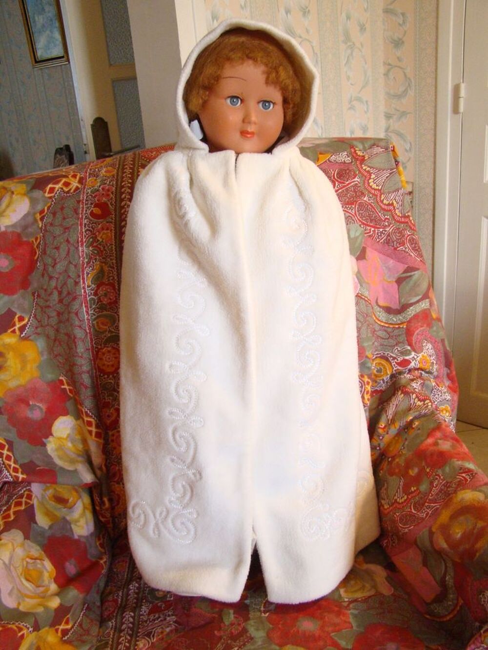 Cape / burnous de bapt&ecirc;me b&eacute;b&eacute; vintage ann&eacute;es 1950
Vtements enfants